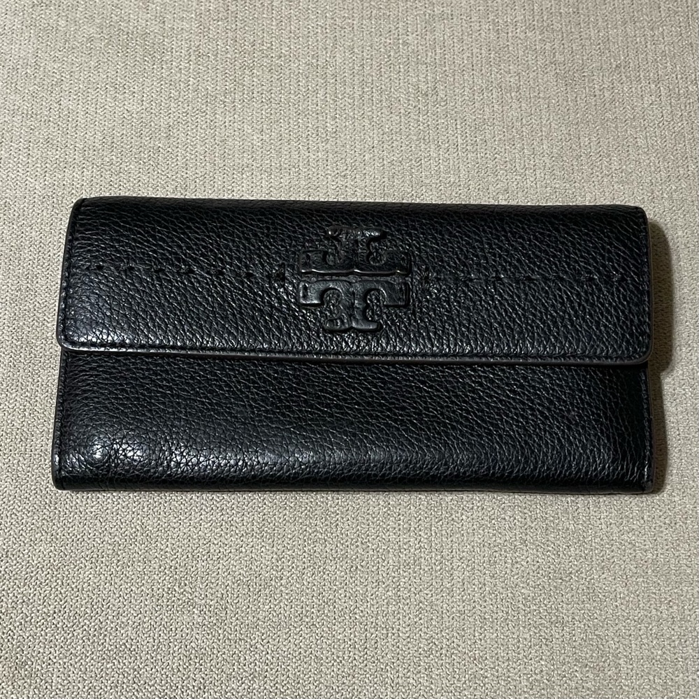 Tory Burch McGraw wallet.